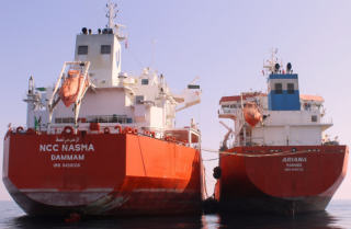 Port of Salalah undertakes first ship-to-ship transfer