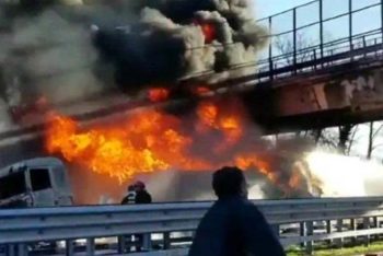 Two die as explosion rocks Italian port 