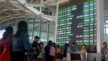 Bali airport reopens after volcanic scare