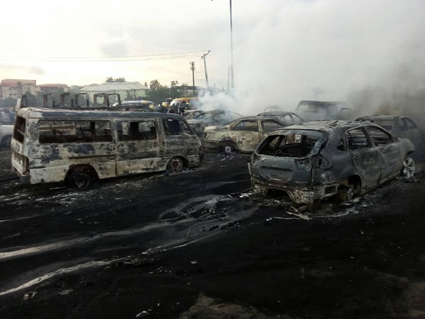 Tanker explosion at Otedola bridge_8