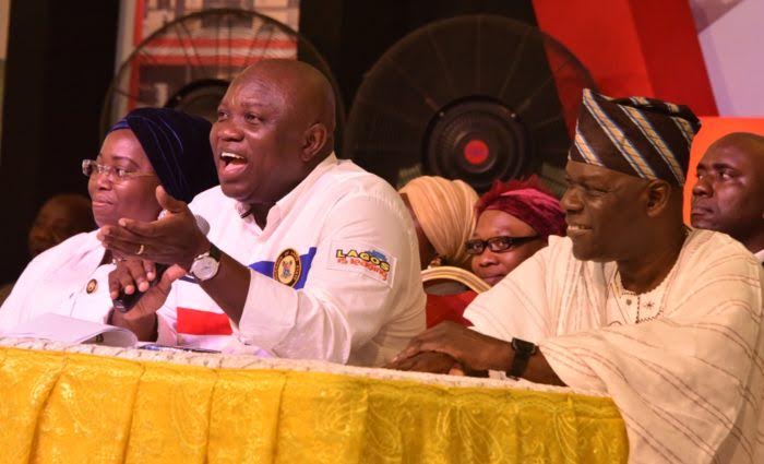 Apapa gridlock: Ambode begs FG to revive outer ports 