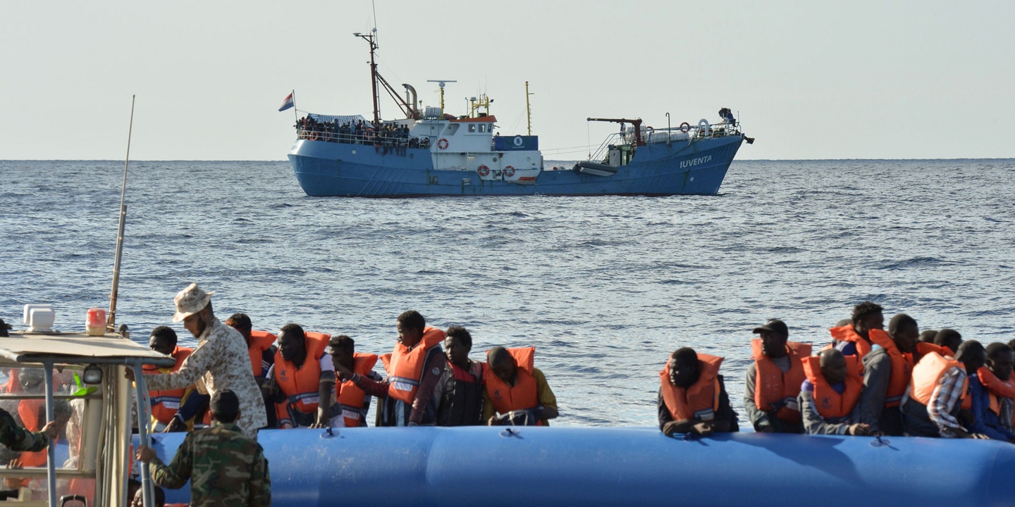 Illegal migration: Italy turns back Italian flagged ship