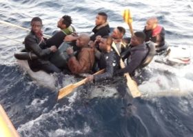 Spain picks up 500 migrants at sea in one day