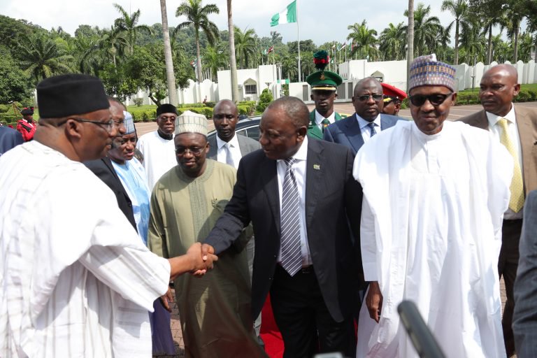 PRESIDENT-BUHARI-RECEIVES-SA-PRESIDENT-RAMAPHOSA-11-768x512