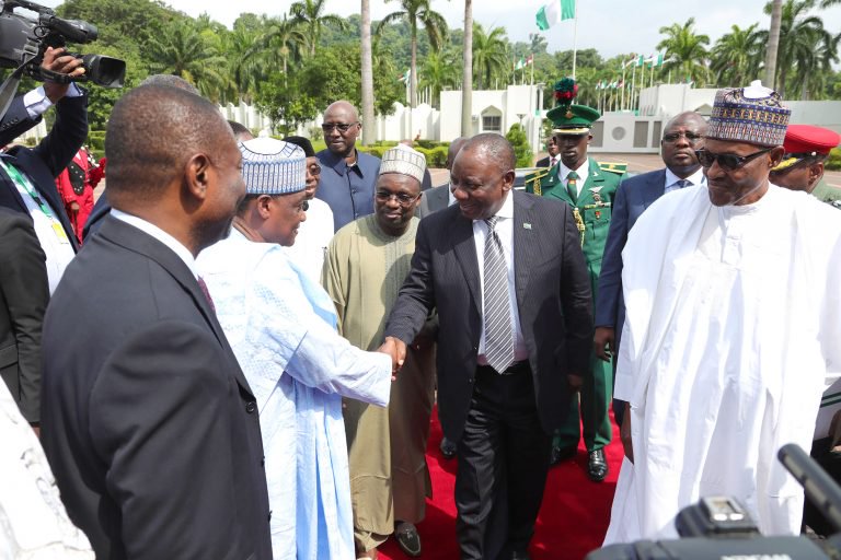 PRESIDENT-BUHARI-RECEIVES-SA-PRESIDENT-RAMAPHOSA-12-768x512