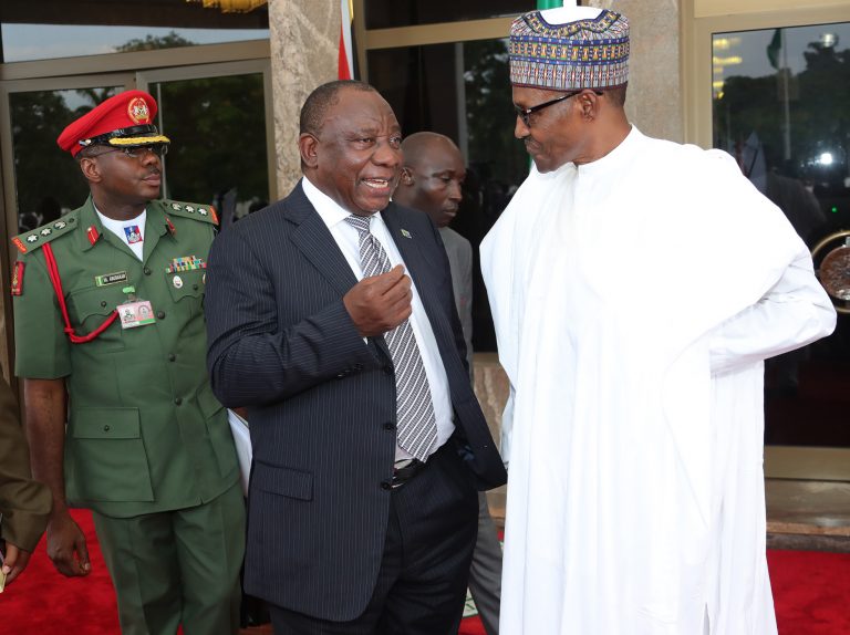 PRESIDENT-BUHARI-RECEIVES-SA-PRESIDENT-RAMAPHOSA-3-1-768x574