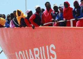 Italy denies migrant rescue ship safe harbor