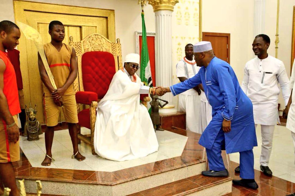 Atiku-visits-Oba-of-Benin-1024x682