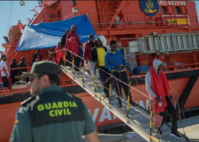 Germany seals deal with Spain to return migrants