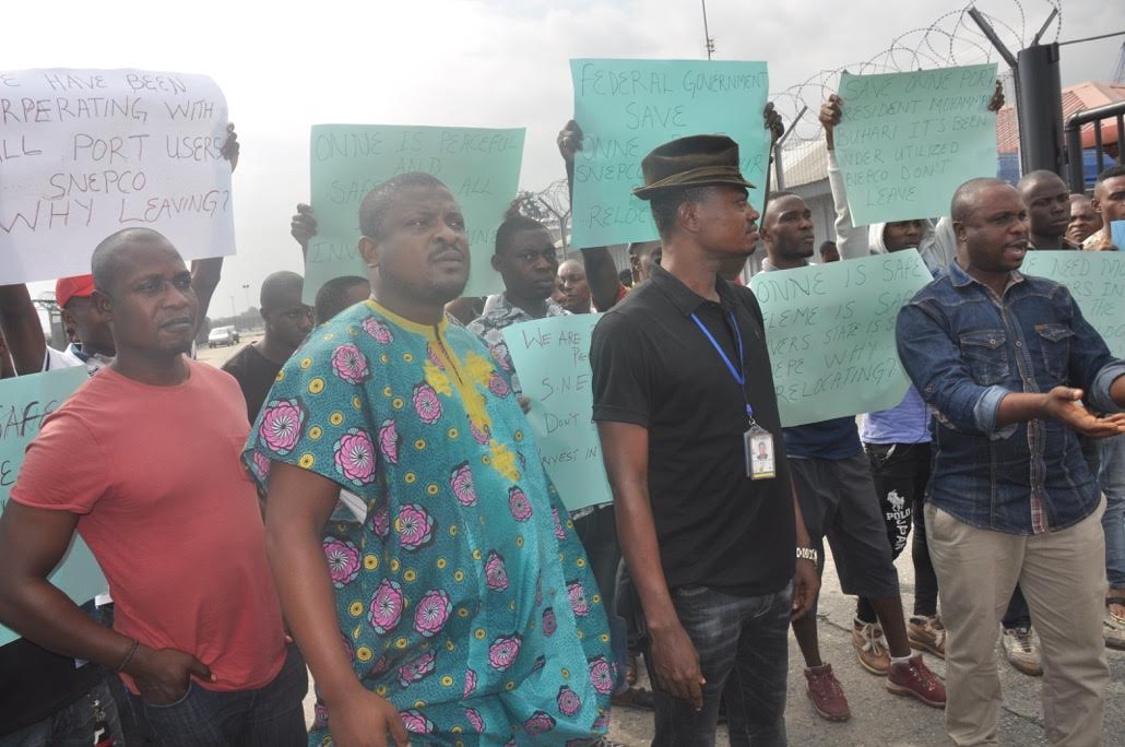 Rivers youth besiege SNEPCo, protest planned relocation from Onne - Ships & Ports 1