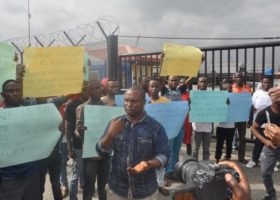 Rivers youth besiege SNEPCo, protest planned relocation from Onne - Ships & Ports