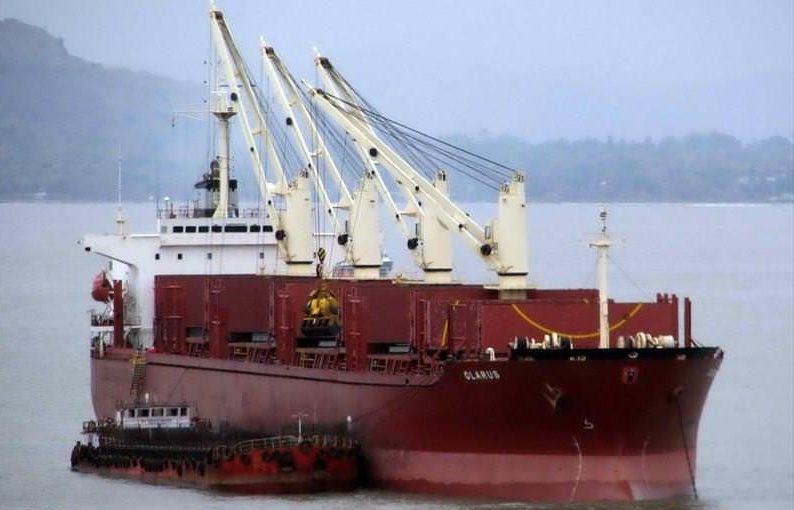 Niger Delta pirates kidnap 12 from Swiss cargo ship