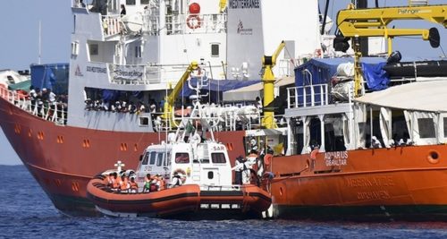Panama revokes registration of last migrant rescue ship