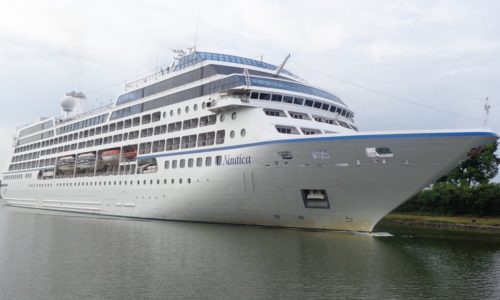 Cruise ship breaks moorings, drifts from dock in Scotland