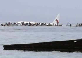 Papua New Guinea plane crashes into Pacific lagoon
