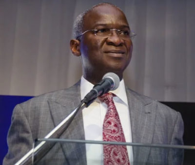 Fashola: We recovered 690 containers of electricity equipment from port