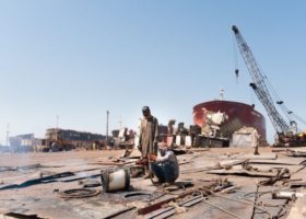 Pakistan shuts Gadani ship breaking yards