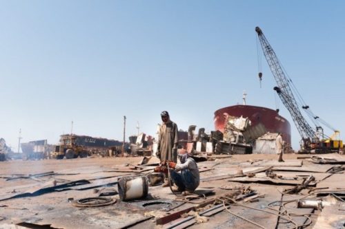 Pakistan shuts Gadani ship breaking yards