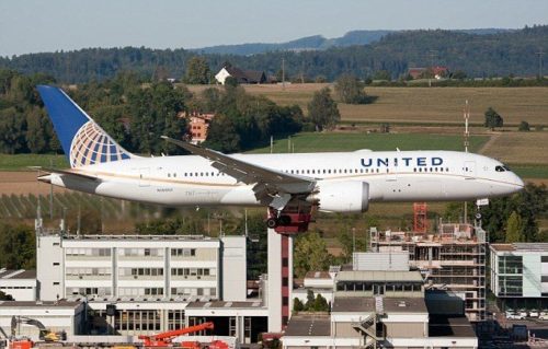 United Airlines jet makes emergency landing over low fuel