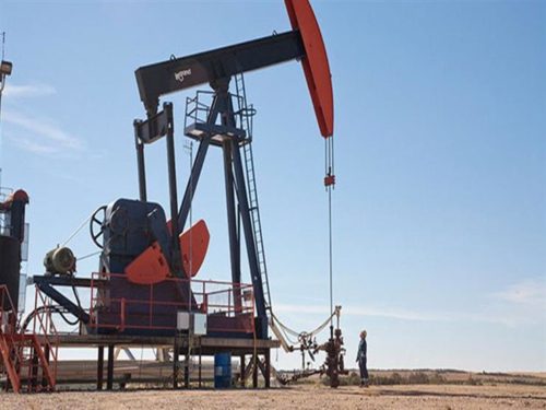 Oil falls as U.S. mulls waivers on Iran crude sanctions