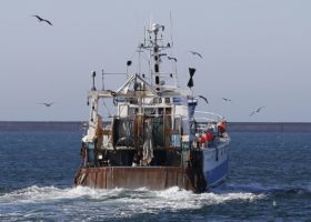 12-migrants-sail-to-Britain-in-stolen-French-fishing-boat