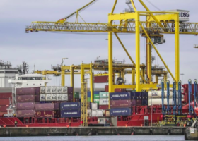 Container kills seafarer in Dublin