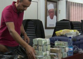Money Laundering: EFCC arrests Lebanese at Abuja Airport with N940m