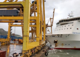 Ship runs into crane at Port of Barcelona