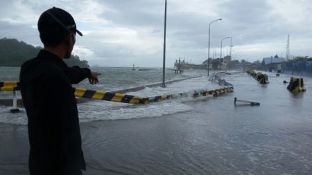 Indonesia: Port of Merak reopens after tsunami