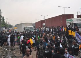 Apapa gridlock: Residents issue 21-day ultimatum to FG