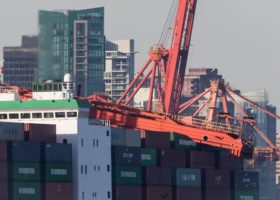 Crane booms collapses onto containership at Port of Vancouve_