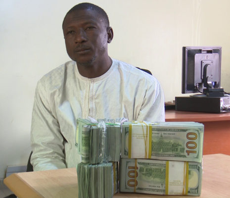 EFCC arrests man for failing to declare $207,000 at Kano airport 