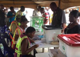 Nigeria shuts borders again for rescheduled polls