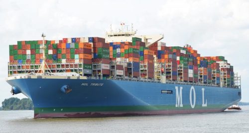 MOL ship sets new record, loads 19,100 TEU in Singapore