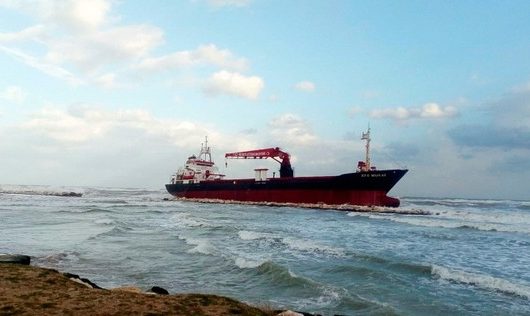 Turkish cargo ship runs aground off Italy’s Bari 