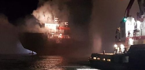 18 sailors evacuated from burning ship