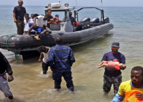Body of baby retrieved after boat sinks off Libya