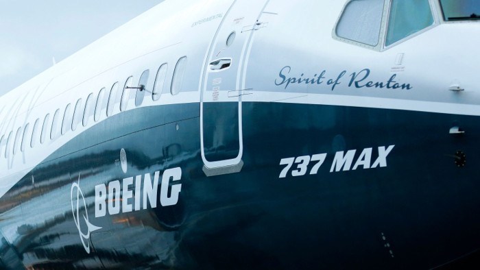 US regulators clear Boeing 737 MAX to fly again
