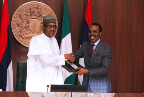 Minimum-wage-committee-submits-report-to-Buhari