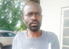 See the face of man of impersonated Customs Comptroller-General
