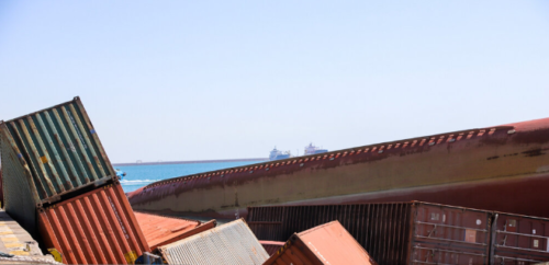 Ship sinks in Iran’s Shahid Rajaei Port