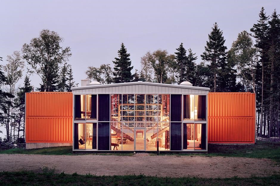 PHOTOS: Beautiful houses built with shipping containers