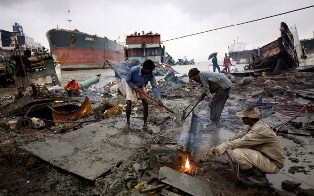 One dead, several injured as explosion rocks Bangladesh shipyard