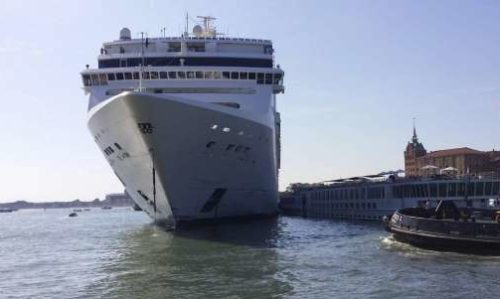 MSC ship crashes s into dock, tourist boat 
