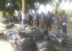 Navy seize wooden boats carrying smuggled turkey
