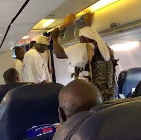 VIDEO: Ooni of Ife performs ritual on Arik flight 