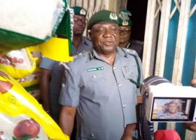Ogun Customs seizes 343 smart phones smuggled from Benin