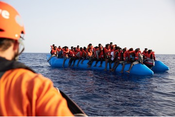IOM - More than 100 migrants missing off Libyan coast