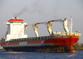 Canada slams fines on vessels for breaking speed limit