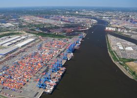 Cargo volumes rise by 4.1% at Port of Hamburg
